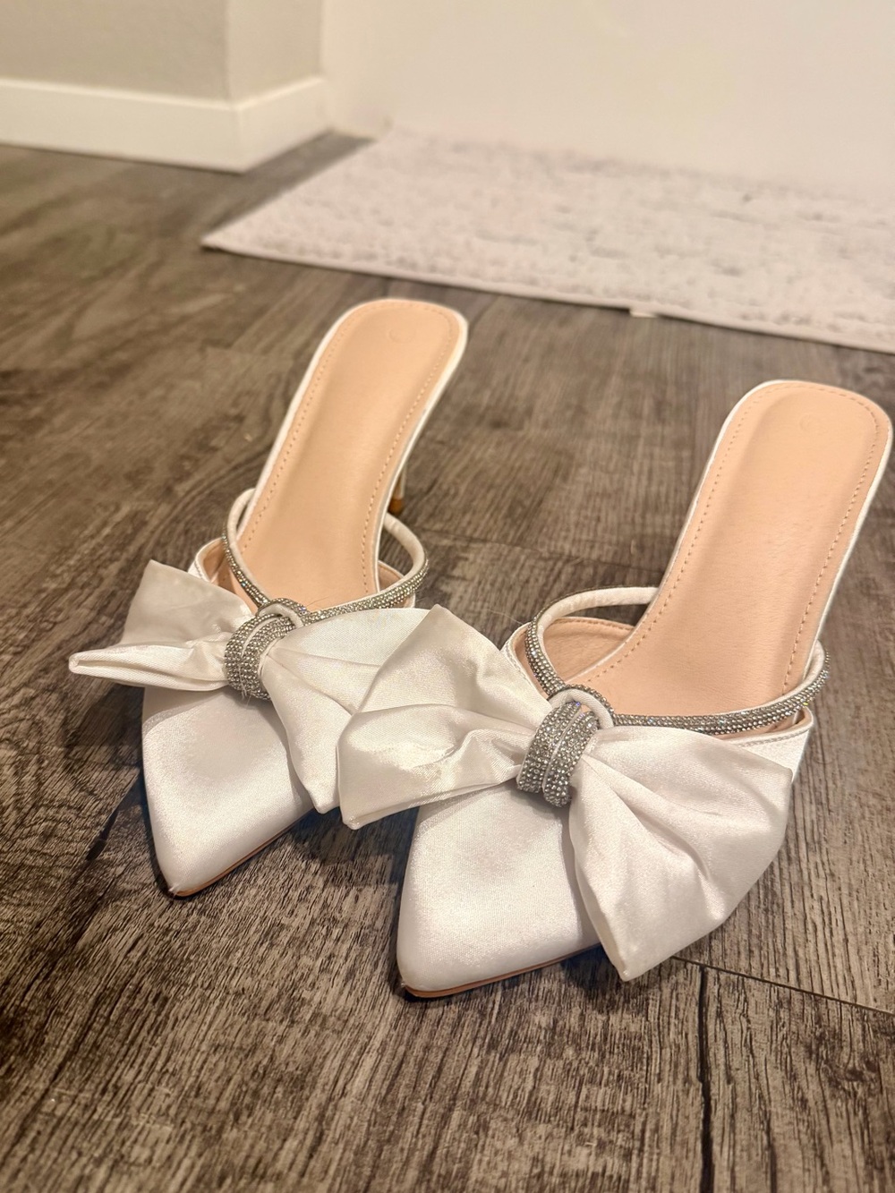 White Bow Pointed-Toe Mule Heels